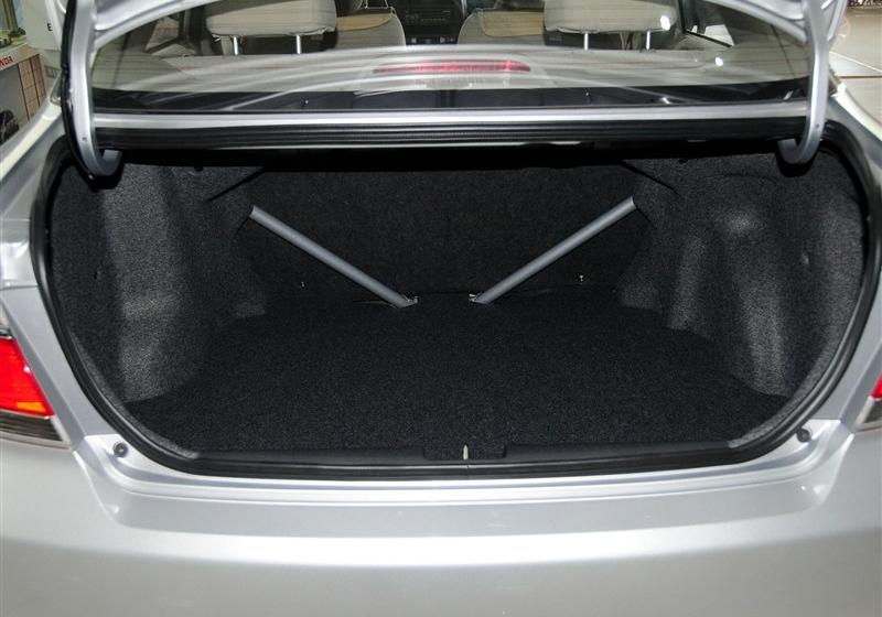 理念S1  2012款 1.5L MT舒适型