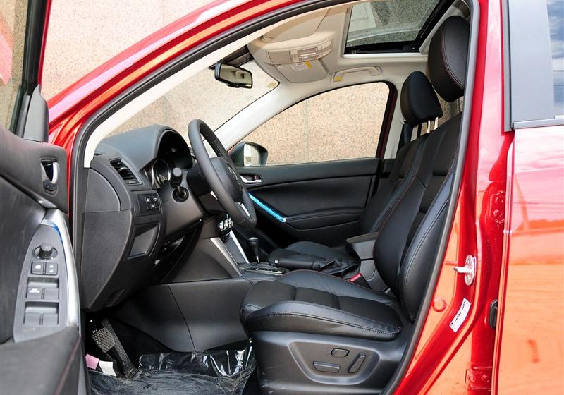 马自达CX-5  2012款 2.0L 四驱尊贵导航版