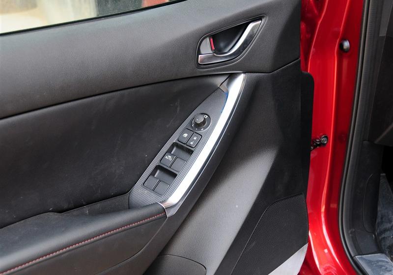 马自达CX-5  2012款 2.0L 四驱尊贵导航版