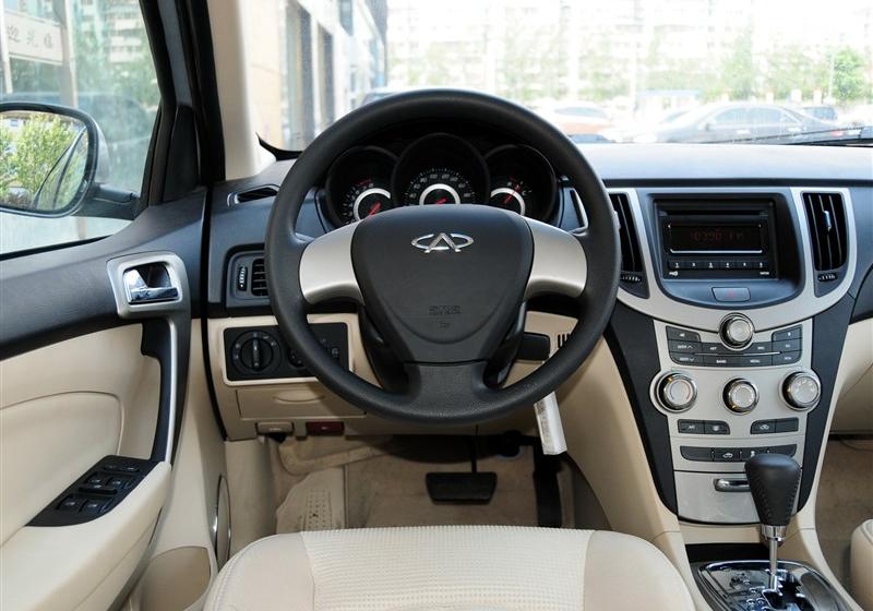 奇瑞A3  2012款 三厢 1.6CVT 进取型