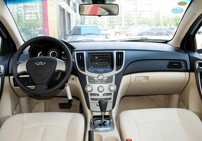 奇瑞A3  2012款 三厢 1.6CVT 进取型