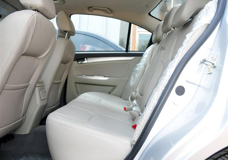 瑞麒G3  2012款 1.6L CVT豪华型