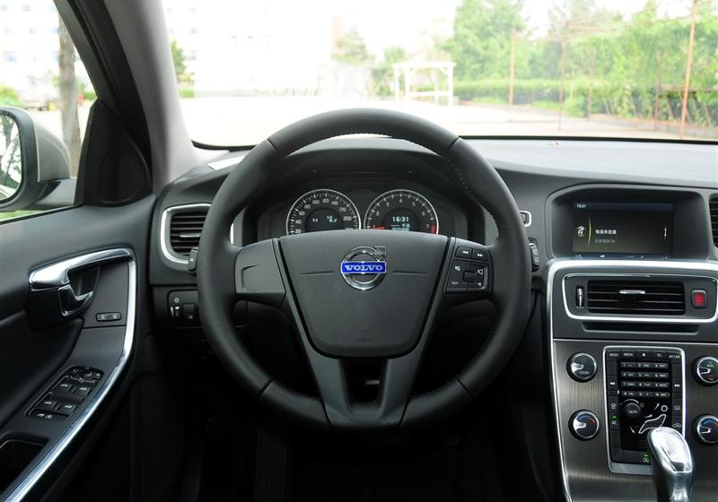 沃尔沃V60  2013款 2.0T T5 舒适版