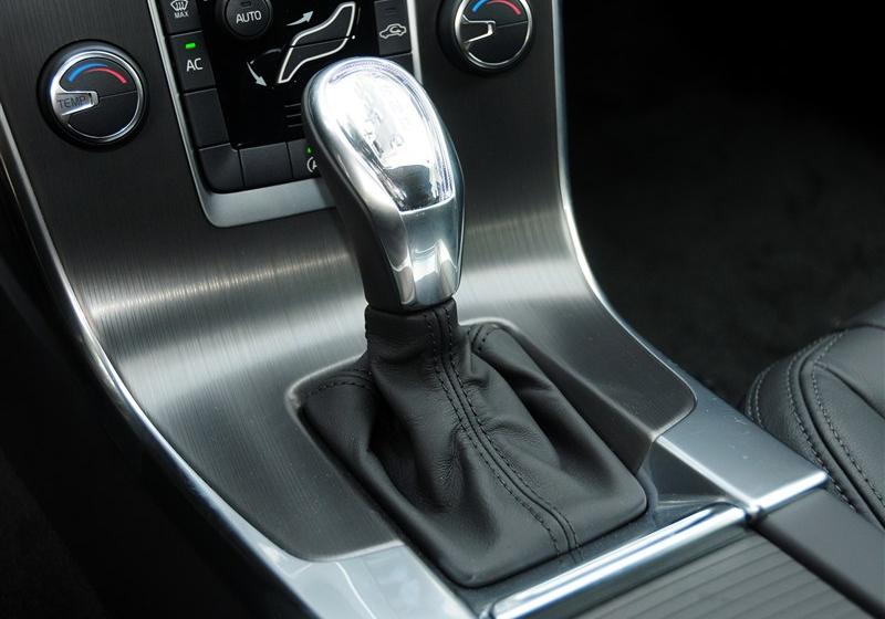 沃尔沃V60  2013款 2.0T T5 舒适版