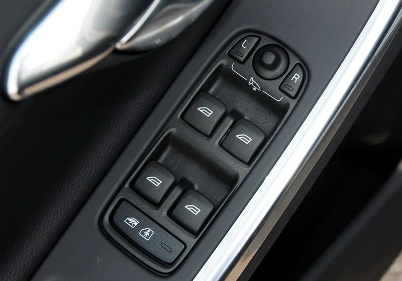 沃尔沃V60  2013款 2.0T T5 舒适版