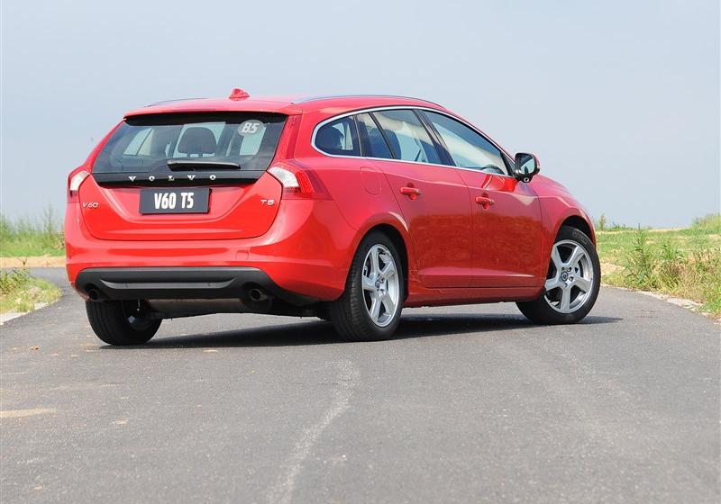 沃尔沃V60  2013款 2.0T T5 智尊版