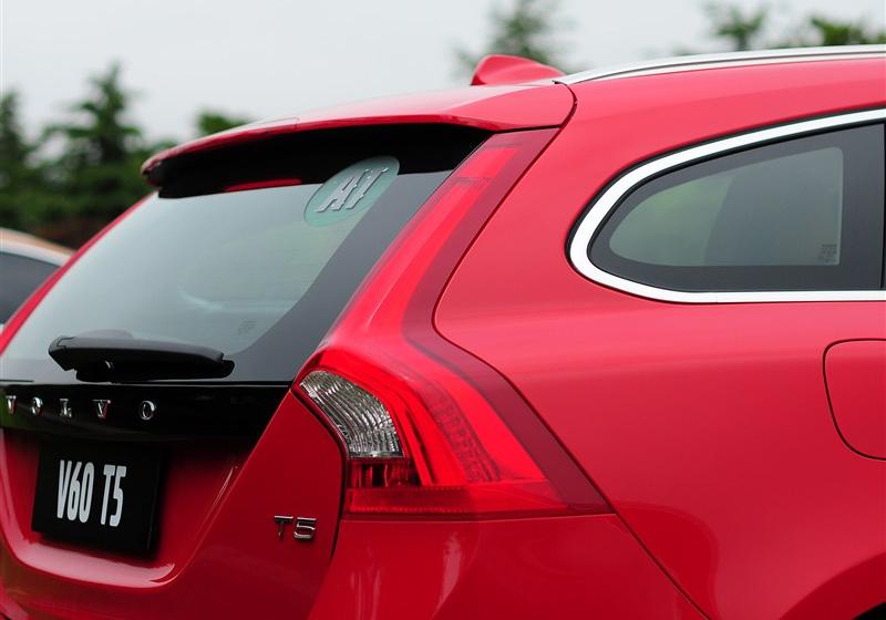 沃尔沃V60  2013款 2.0T T5 智尊版