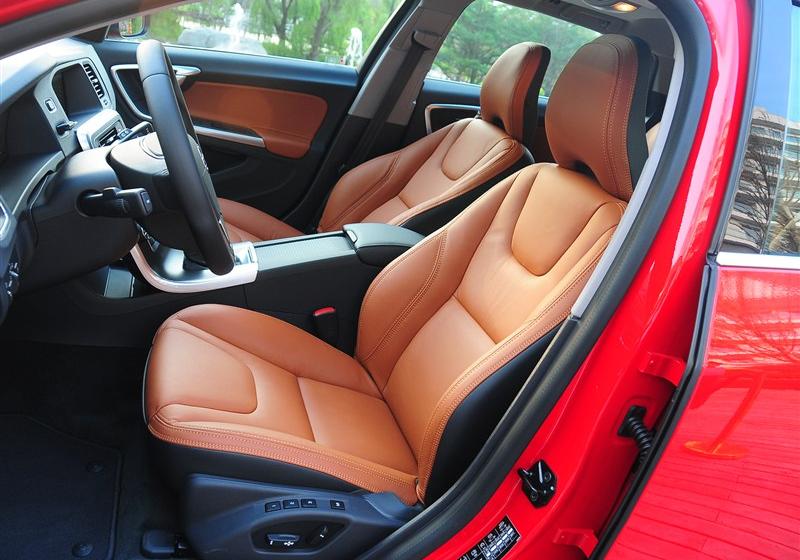 沃尔沃V60  2013款 2.0T T5 智尊版