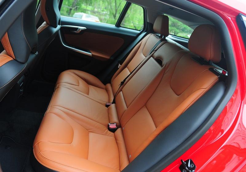 沃尔沃V60  2013款 2.0T T5 智尊版