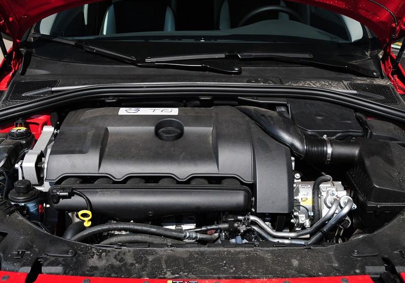 沃尔沃V60  2012款 3.0 T6 AWD 运动版