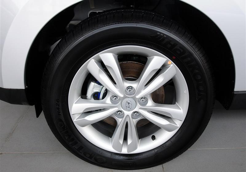 北京现代ix35  2012款 精英版 2.0GLS 2WD AT