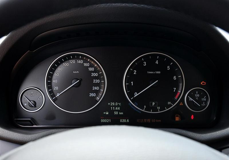 宝马X3  2012款 xDrive20i 豪华型