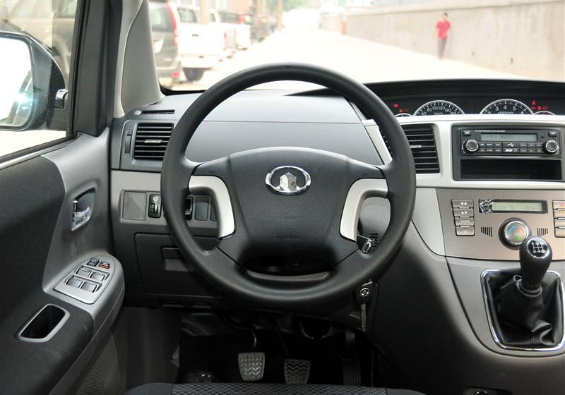 长城V80  2012款 1.5T 手动实尚型