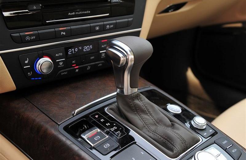 2012款 50 TFSI quattro 豪华型