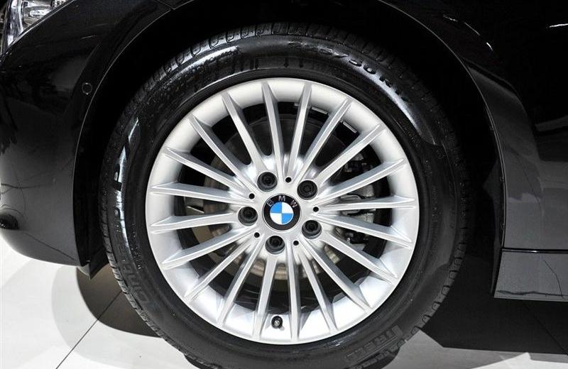 2013款 328Li风尚型