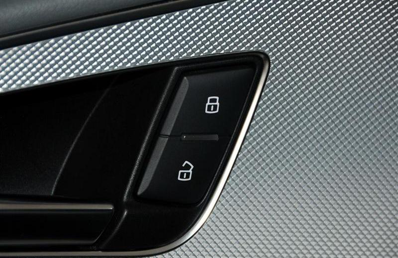 2012款 30 FSI 技术型
