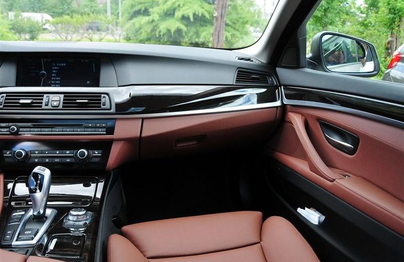 2012款 528i xDrive豪华型