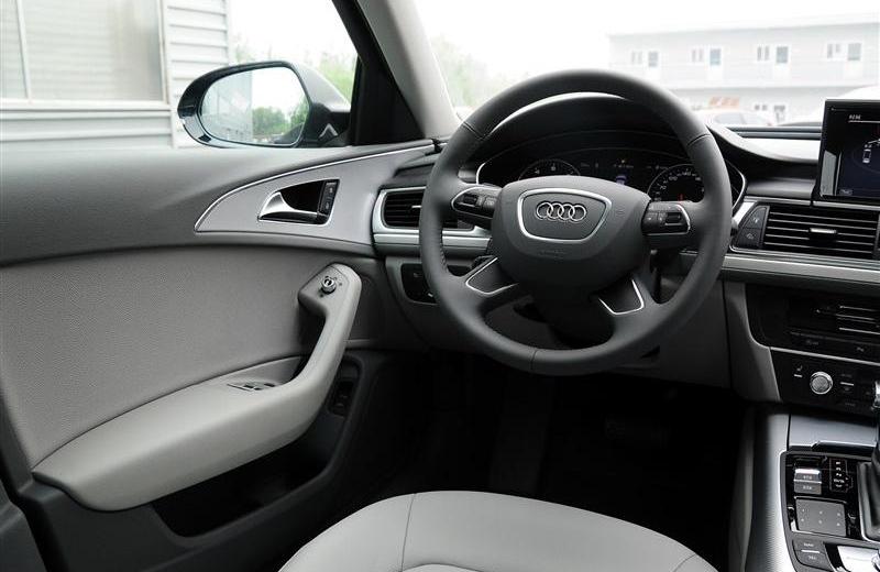 2012款 30 FSI 舒适型