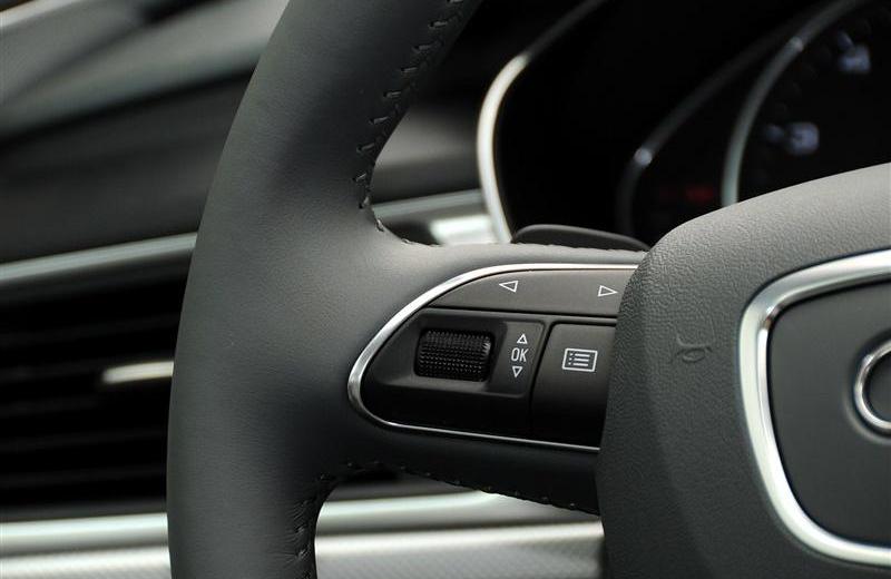 2012款 30 FSI 舒适型