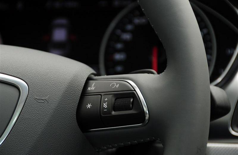 2012款 30 FSI 舒适型