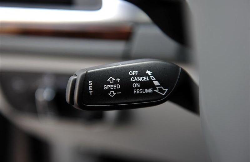 2012款 30 FSI 豪华型