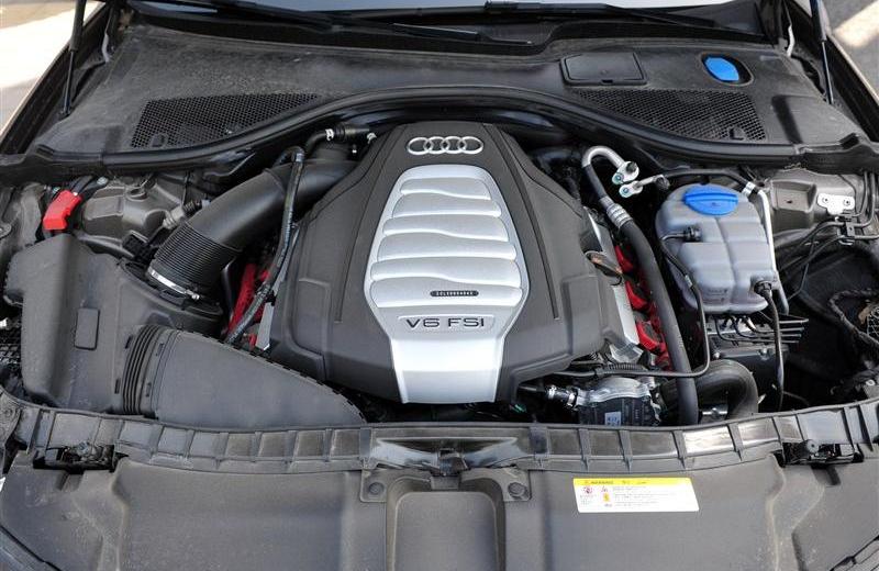 2012款 30 FSI 豪华型