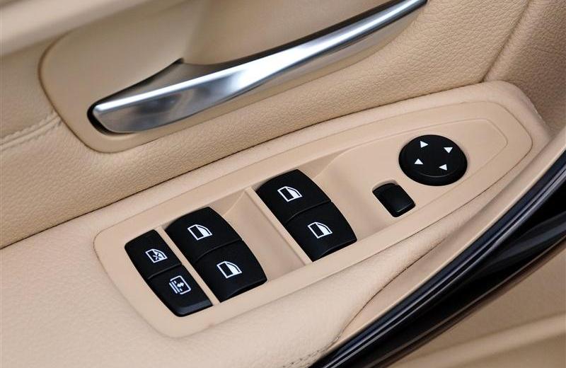2013款 320Li时尚型