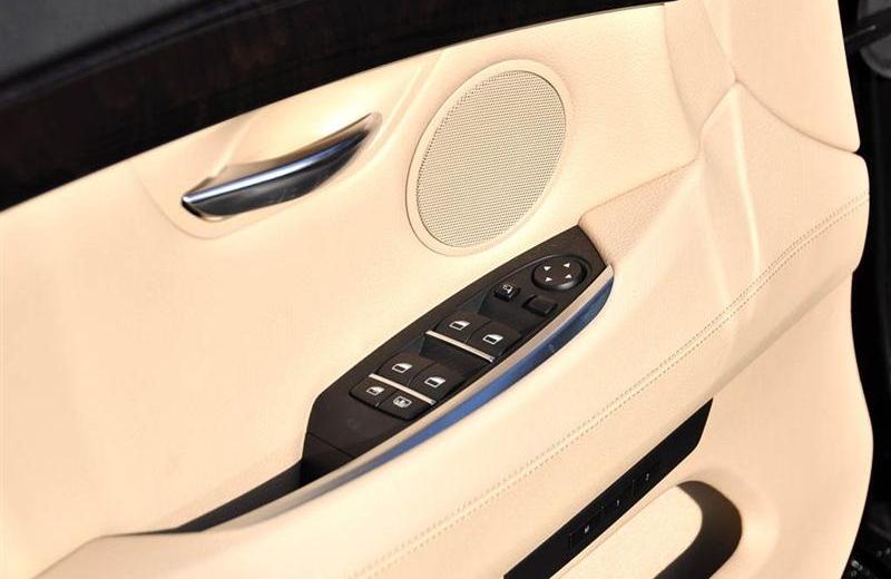 2010款 535i 豪华型