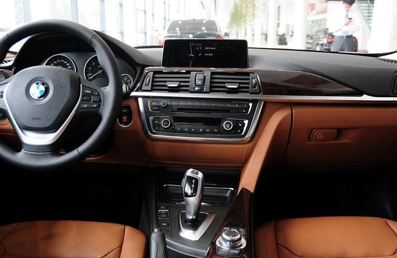 2013款 320Li豪华型