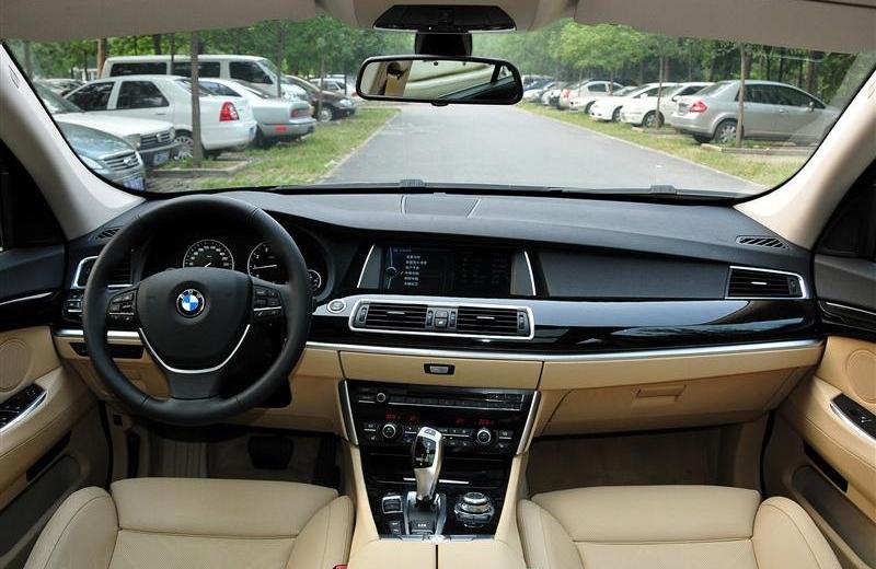 2011款 535i xDrive豪华型