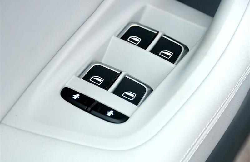 2012款 35 FSI 舒适型