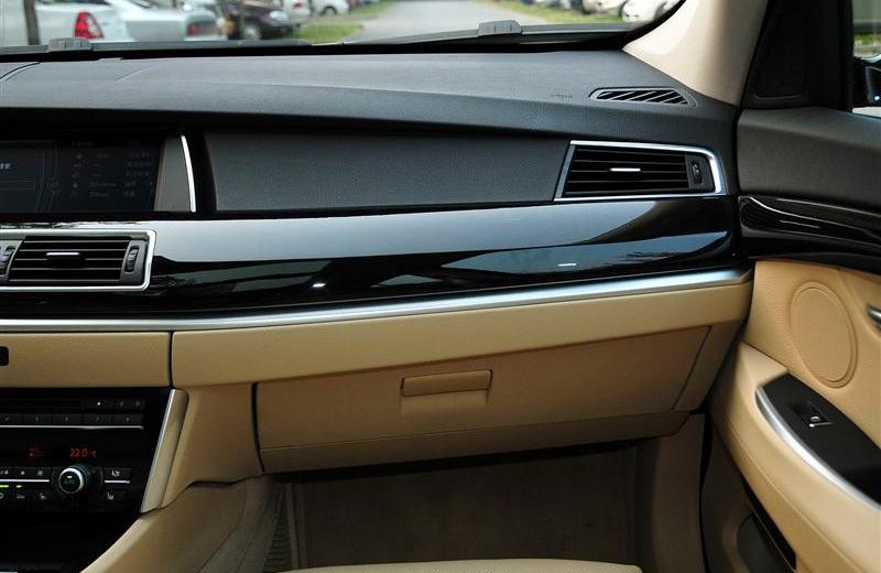 2011款 535i xDrive豪华型
