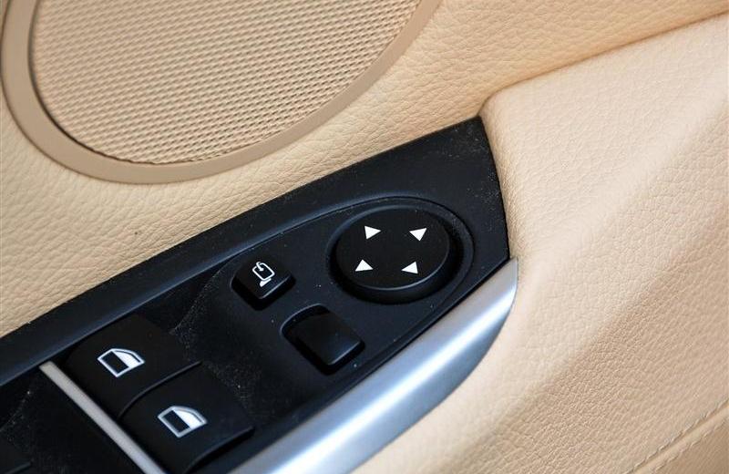 2011款 535i xDrive豪华型