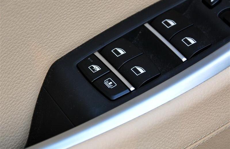2011款 535i xDrive豪华型