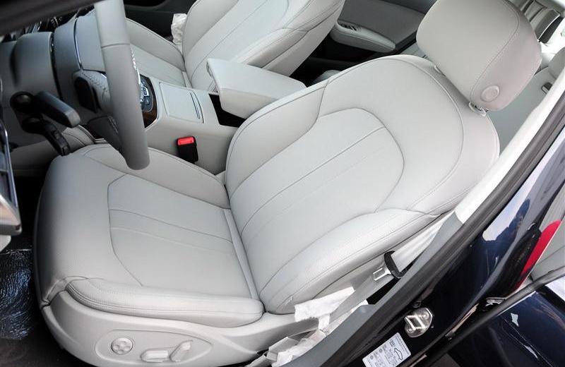 2012款 35 FSI 豪华型