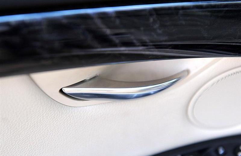 2010款 550i 豪华型