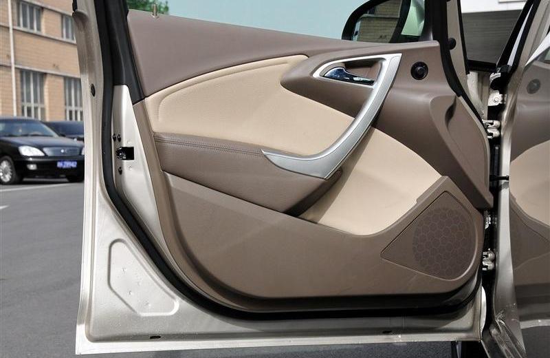 2012款 GT 1.6L 手动舒适版