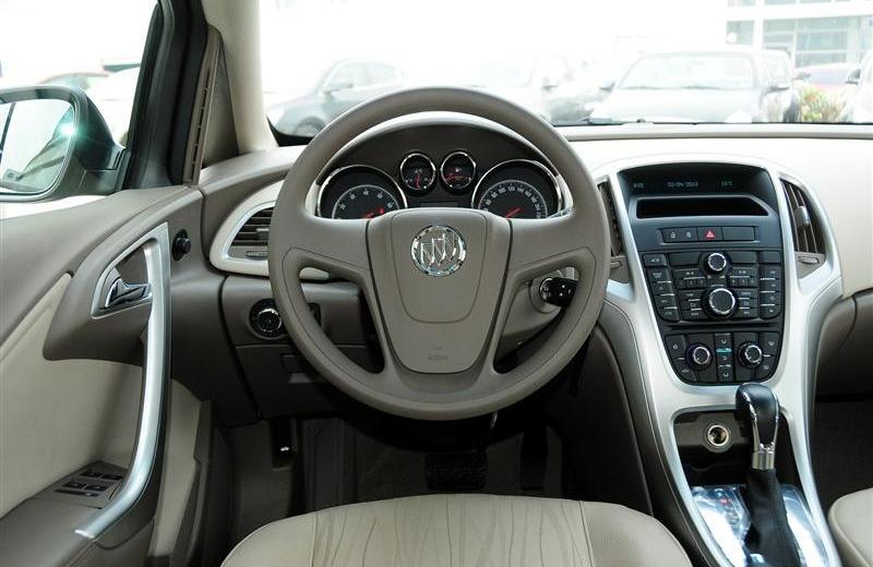 2012款 GT 1.6L 自动舒适版