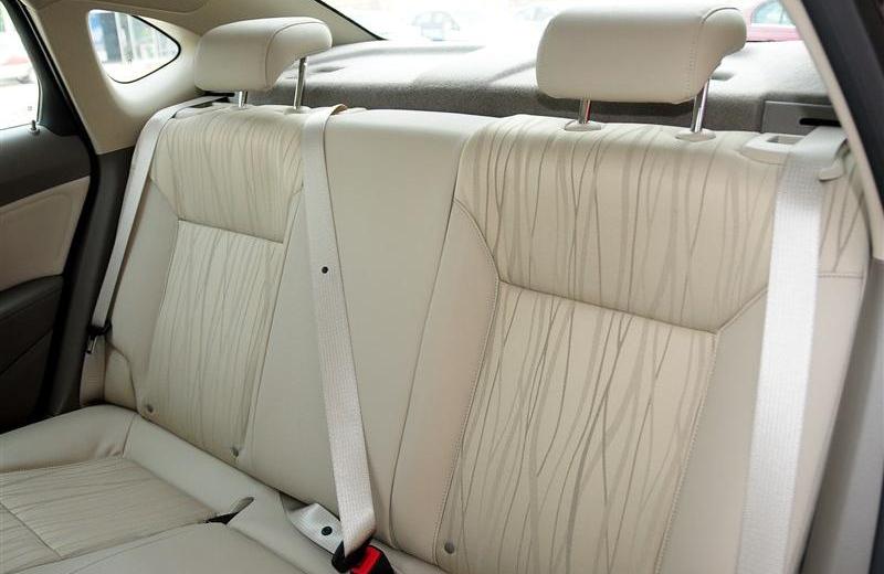 2012款 GT 1.6L 自动舒适版