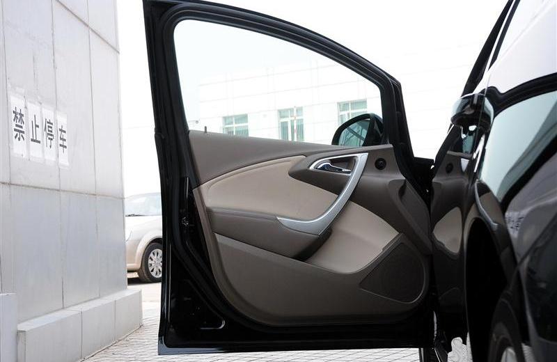 2012款 GT 1.6L 自动舒适版