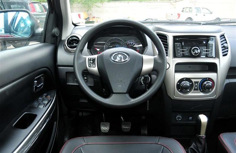 2012款 1.5L 两驱舒适型