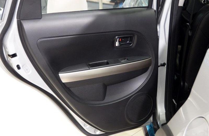 2012款 1.5L 两驱精英型
