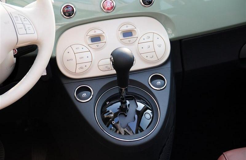 2012款 1.4 敞篷尊享版