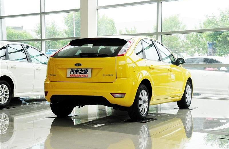 2012款 两厢经典 1.8 AT基本型