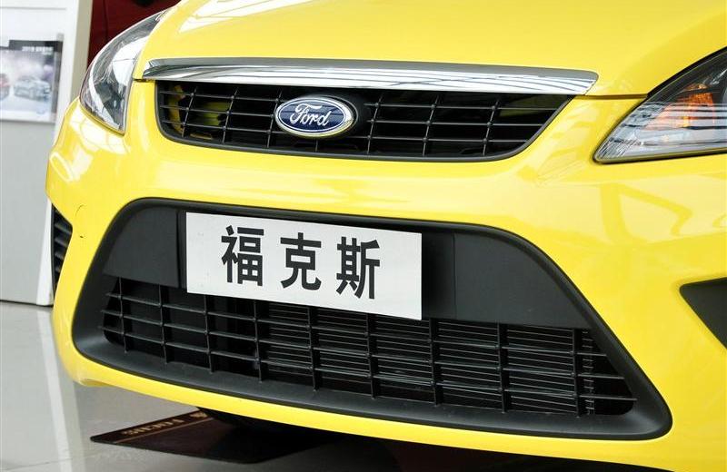 2012款 两厢经典 1.8 AT基本型