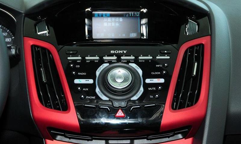 2012款 两厢2.0 AT豪华运动型
