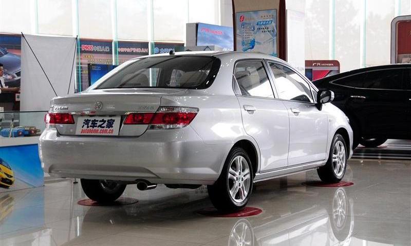 2012款 1.5L MT舒适型