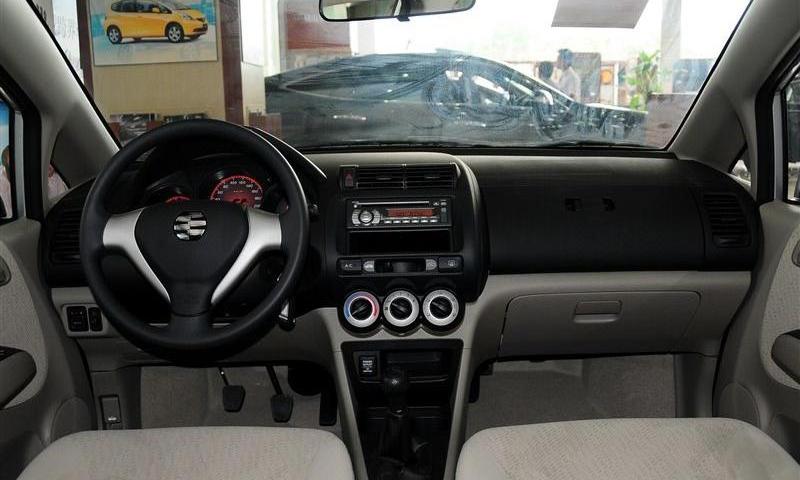 2012款 1.5L MT舒适型