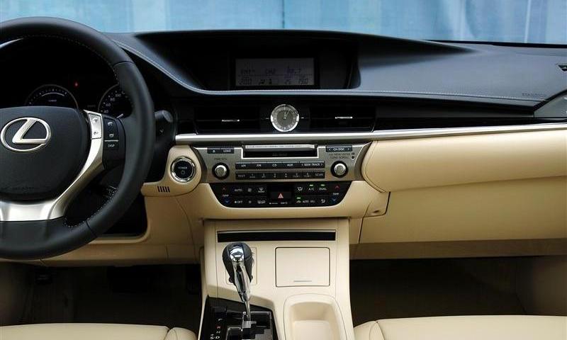 2013款 300h 精英版