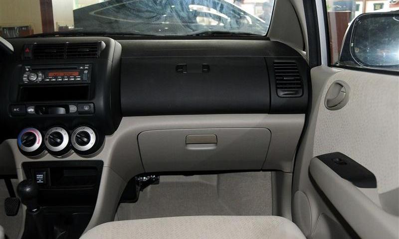 2012款 1.5L MT舒适型